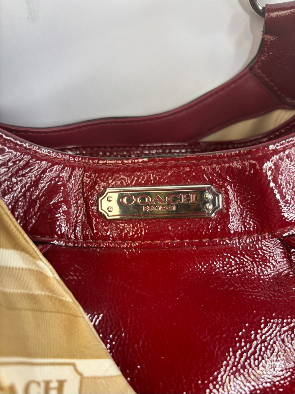 Vintage Coach Soho Deep Red Patent Leather Hobo Shoulder Bag w/Scarf 19703 - Picture 2 of 16